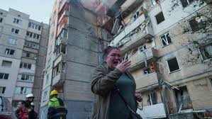 रूस ने 800 से अधिक ड्रोन के साथ यूक्रेन पर हमला किया - समाचार आज