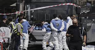 बंदूकधारियों ने यरूशलेम में छह को मार दिया