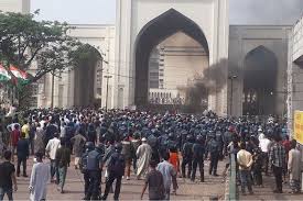 बांग्लादेश में अशांति के बीच अमेरिकी दूतावास ने सतर्कता बरतने का आग्रह किया - न्यूज टुडे